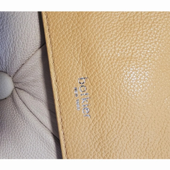 Botkier Wristlet Geniune Leather Pewter Hardware new - Picture 4 of 5